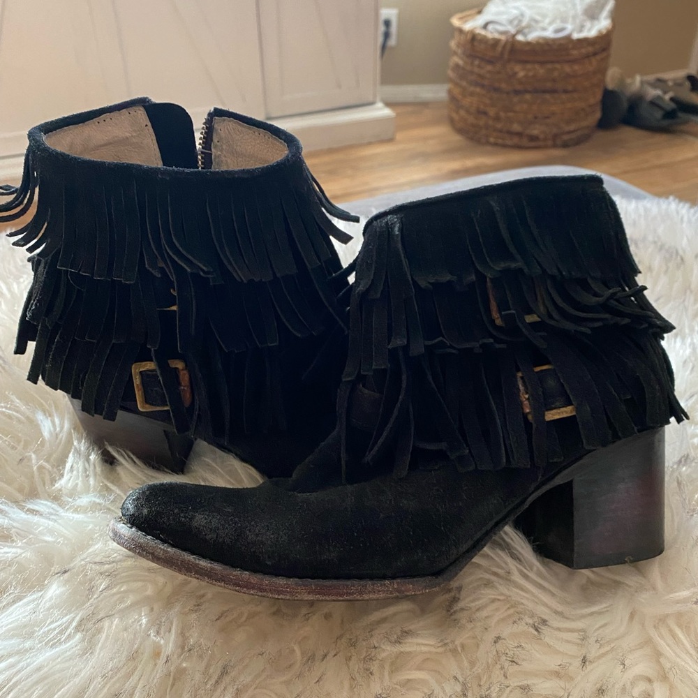 Free bird booties
